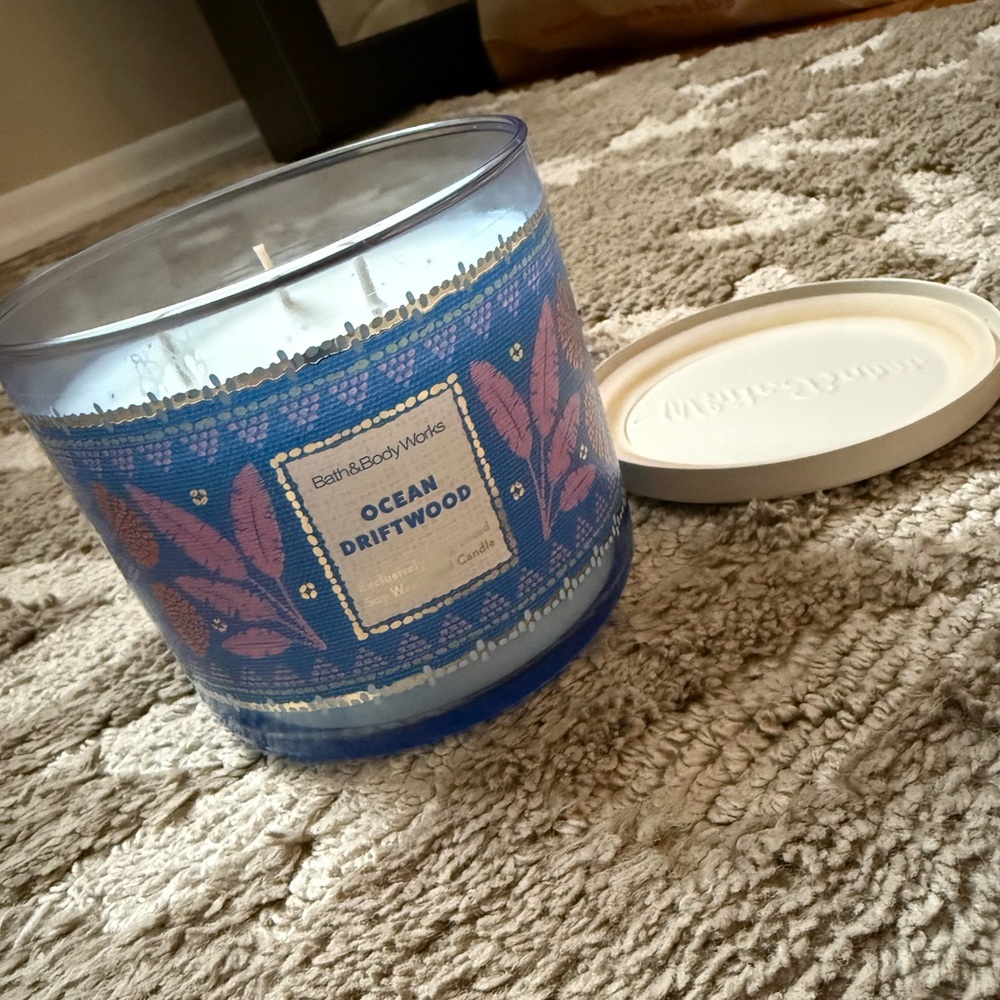 Bath & Body Works Ocean Driftwood Candle
